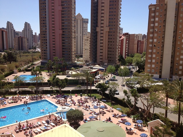 Wie heißt das Restaurant auf der Insel Benidorm?