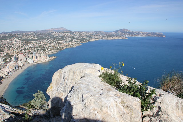 Wie viel kostet der Zug von Alicante nach Benidorm?
