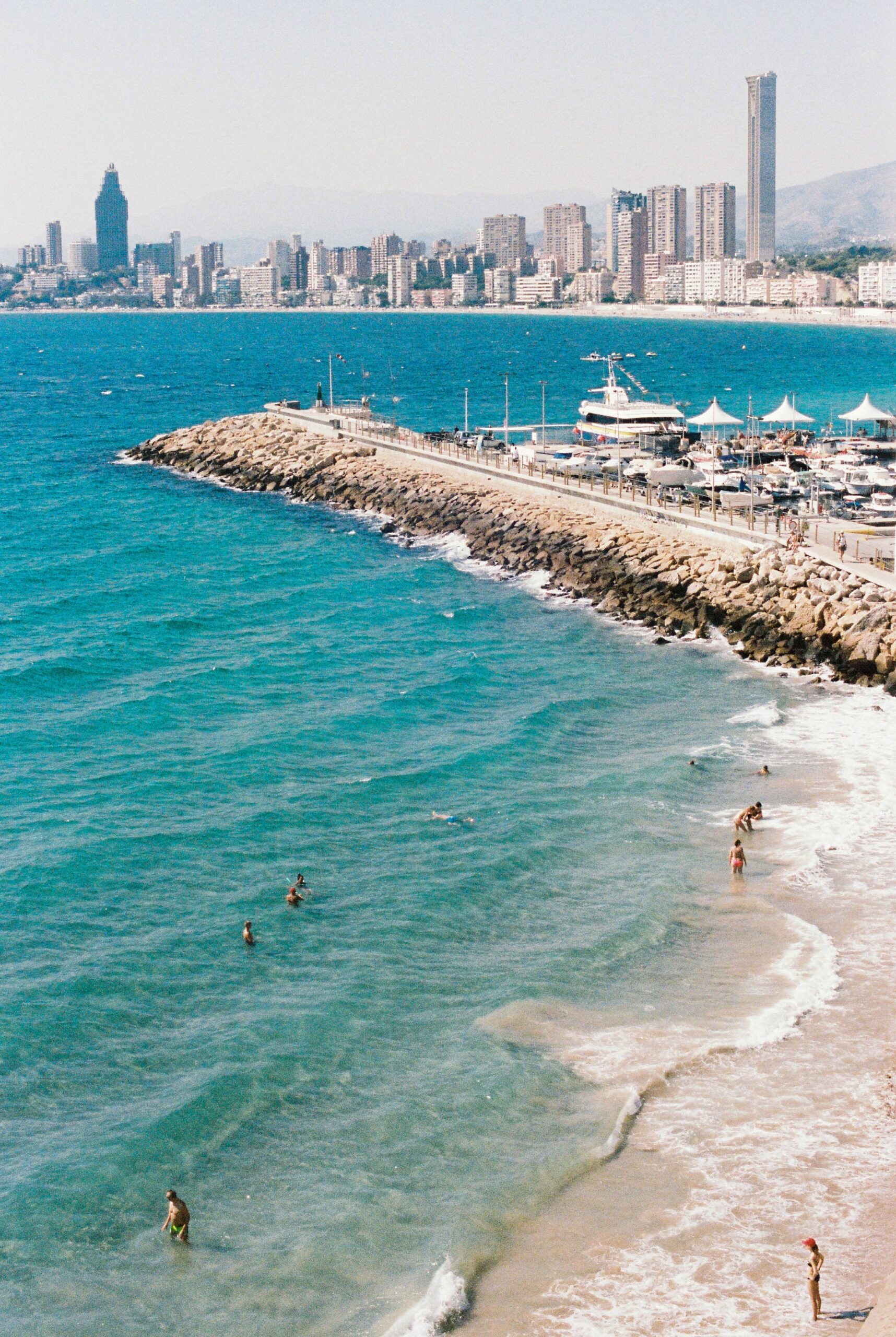 Welcher Anteil des Tourismus in Benidorm ist ausländisch?
